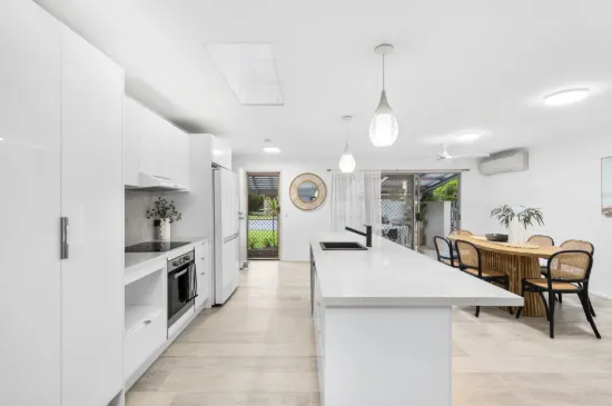 201/24 Lake Weyba Drive, Noosaville, Qld 4566-Image