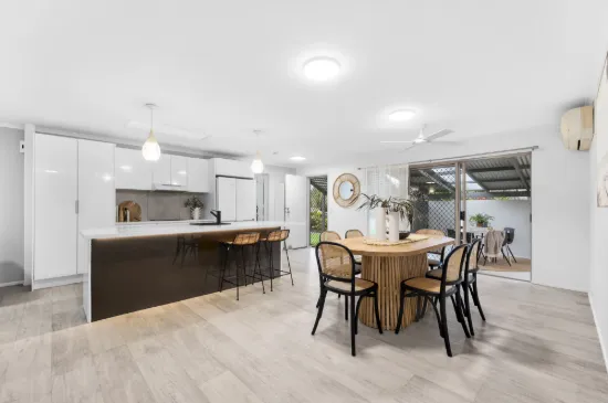 201/24 Lake Weyba Drive, Noosaville, Qld 4566-Image