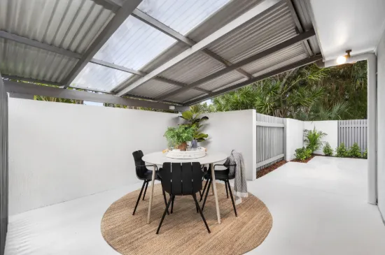 201/24 Lake Weyba Drive, Noosaville, Qld 4566-Image