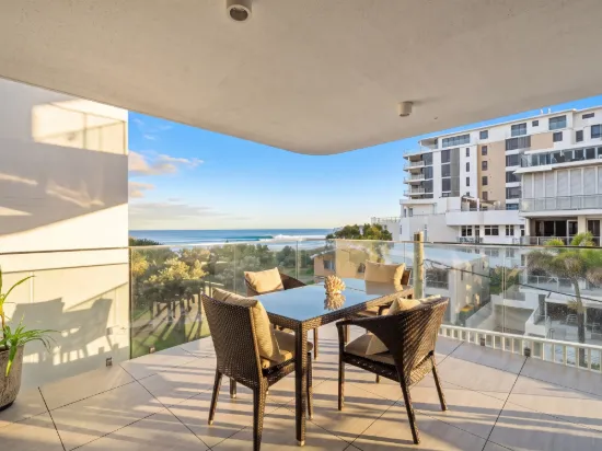 202/321 Golden Four Drive, Tugun, Qld 4224-Image