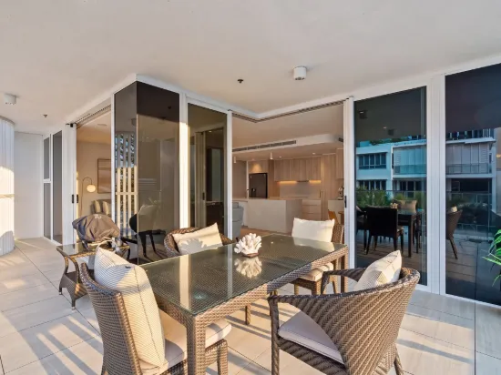 202/321 Golden Four Drive, Tugun, Qld 4224-Image