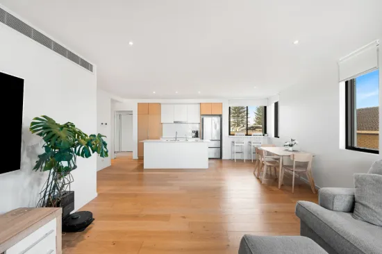 202/60 Jefferson Lane, Palm Beach, Qld 4221-Image