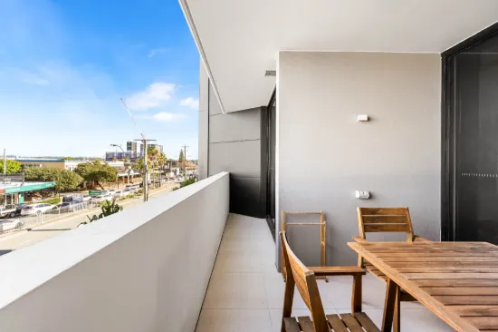 202/60 Jefferson Lane, Palm Beach, Qld 4221-Image