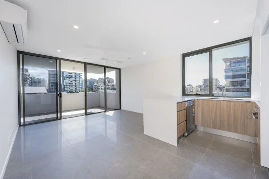 204/37 Smith Street, Mooloolaba QLD 4557-Image