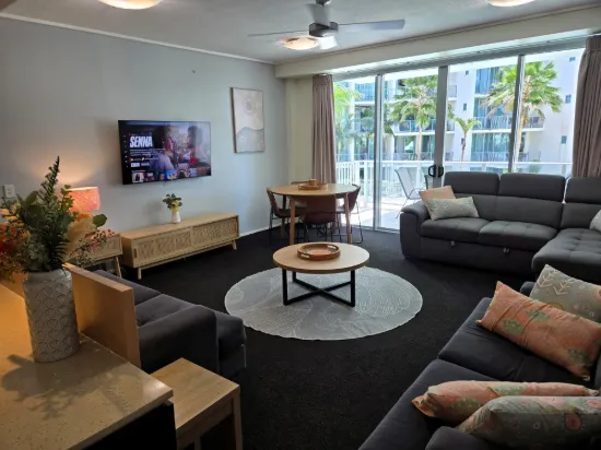20401/2 Aplin Street, Cairns City, Qld 4870