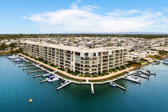 206/15 Aqua Street, Newport, Qld 4020