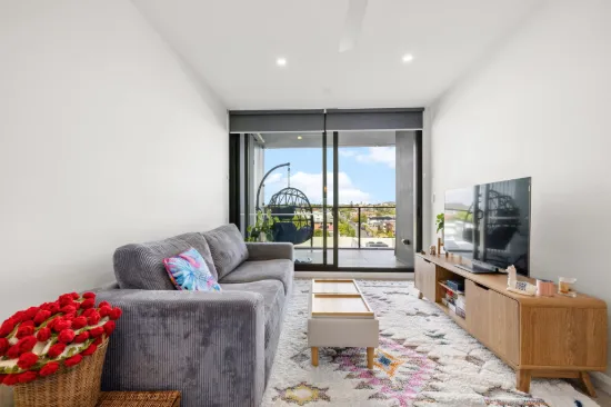 20807/300 Old Cleveland Road, Coorparoo, Qld 4151