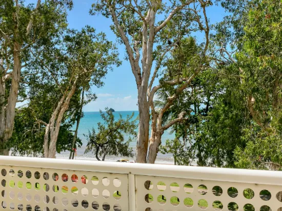 21/131-133 Williams Esplanade, Palm Cove, Qld 4879