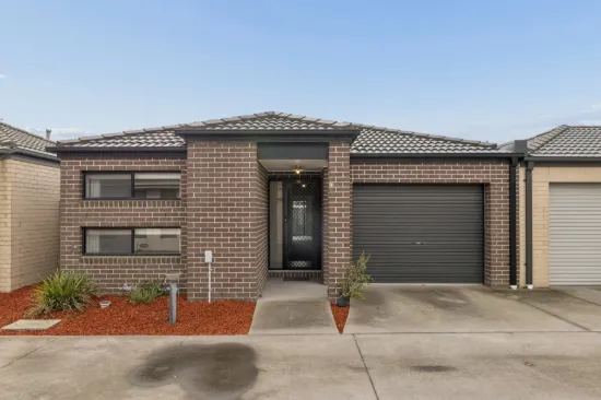 21 Renlik Circuit, Cranbourne North, Vic 3977