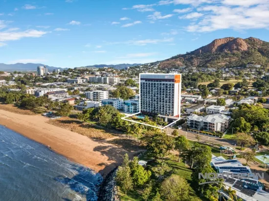 212/75 The Strand, North Ward, Qld 4810