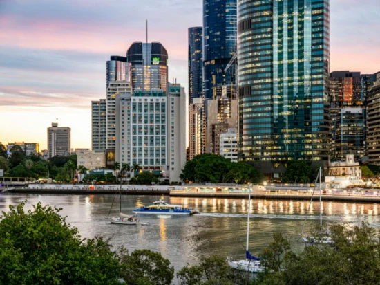 215/36 Macdonald Street, Kangaroo Point, Qld 4169
