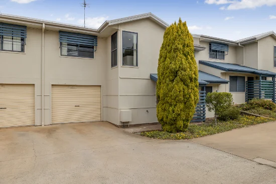 22/337 Spring Street, Kearneys Spring, Qld 4350
