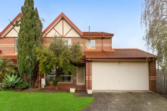 22/8 Monteith Crescent, Endeavour Hills, Vic 3802