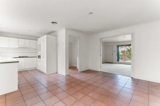 22/8 Monteith Crescent, Endeavour Hills, Vic 3802-Image