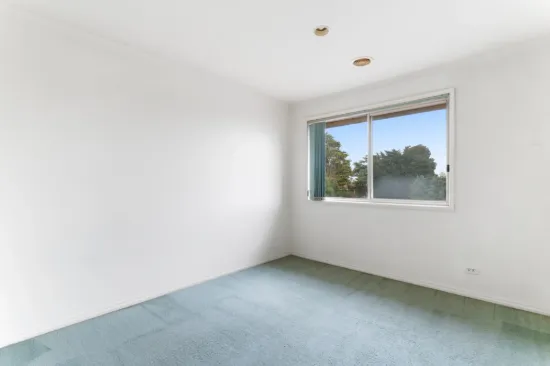 22/8 Monteith Crescent, Endeavour Hills, Vic 3802-Image