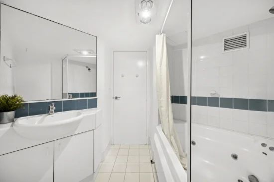 220/74 Northbourne Avenue, Braddon, ACT 2612-Image