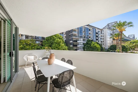 2210/25 Anderson Street, Kangaroo Point, Qld 4169
