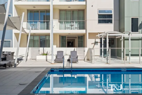 23/4 Brighton Road, Scarborough, WA 6019