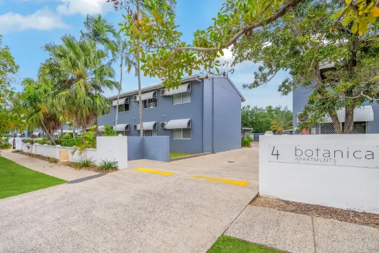 23/4 Chester Court, Manunda, Qld 4870