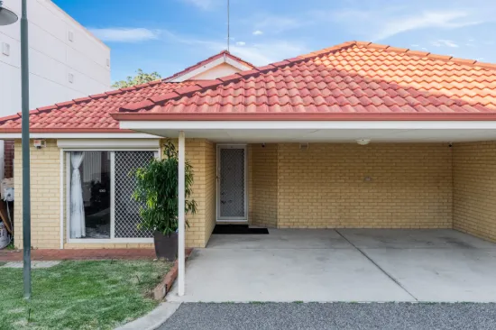 24/135 Challis Road, Seville Grove, WA 6112