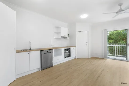 24/14 Mawarra Street, Palm Beach, Qld 4221-Image