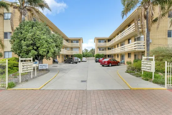 24/50 Adelphi Crescent, Glenelg North, SA 5045