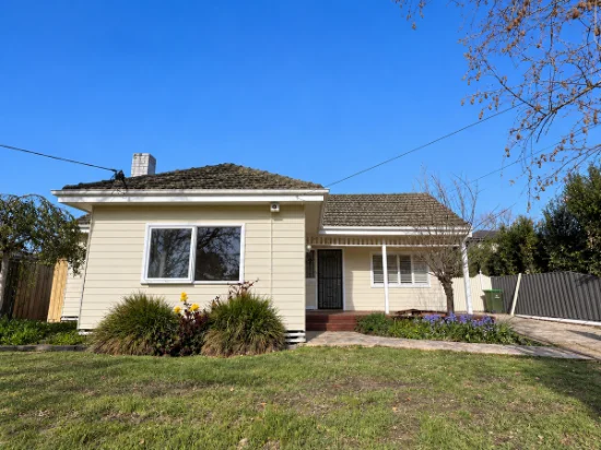 24 Bartlett Avenue, Croydon, Vic 3136