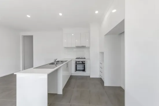 24 Raffles Walk, Werribee, Vic 3030