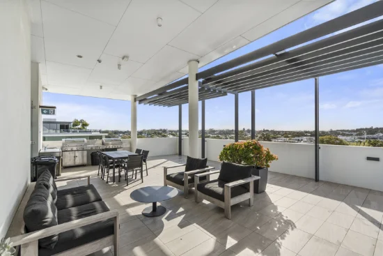 2504/77 Bride Street, Wynnum, Qld 4178