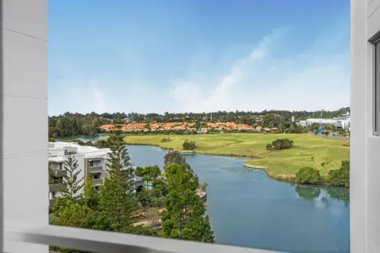 255/129 Laver Drive, Robina, Qld 4226