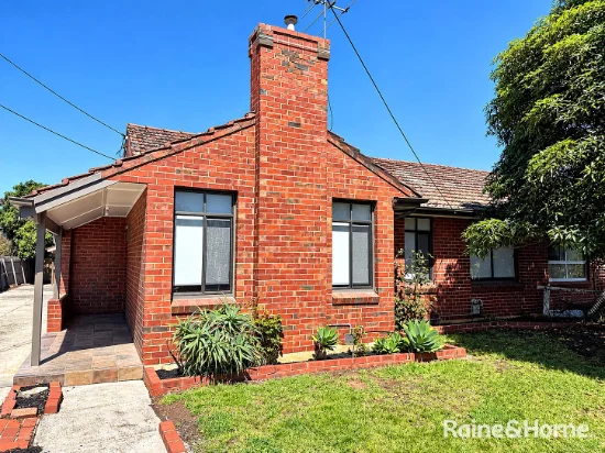 25A Caroline Street, Aberfeldie, Vic 3040 - For Rent