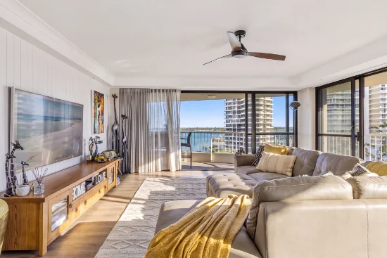 27/21 Bayview Street, Runaway Bay, Qld 4216 - For Sale