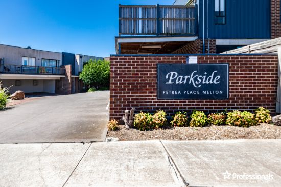 27/9 Petrea Place, Harkness, Vic 3337