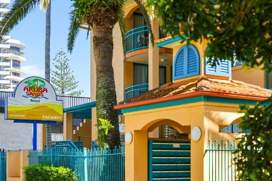 28/11-17 Philip Avenue, Broadbeach QLD 4218-Image