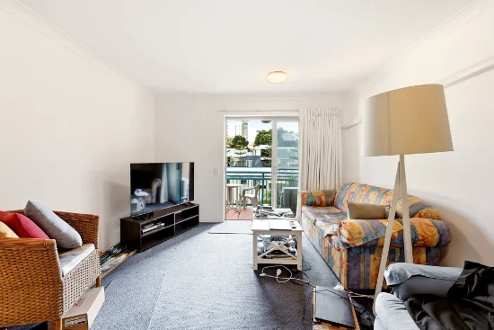 28/11-17 Philip Avenue, Broadbeach QLD 4218-Image