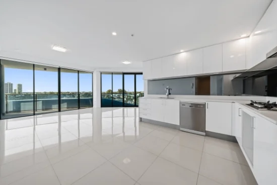 2905/5 Harbourside Court, Biggera Waters, Qld 4216