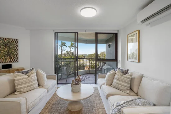 2A/114-116 Marine Parade, Southport, Qld 4215