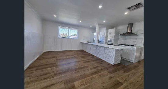 2a Golf Links Avenue, Oakleigh, Vic 3166