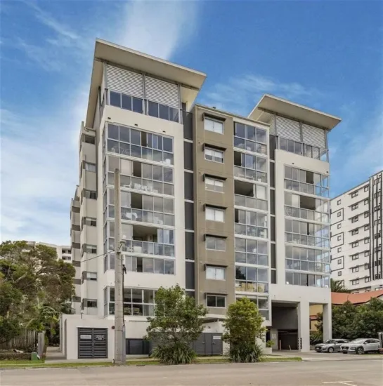 2B, 25-29 Regent street, Woolloongabba, Qld 4102