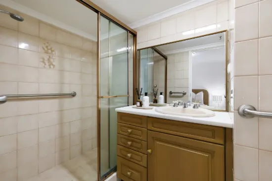 2E/1 Albert Avenue, Broadbeach, Qld 4218-Image