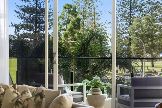 2E/1 Albert Avenue, Broadbeach, Qld 4218-Image