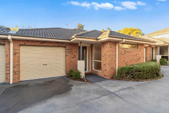 3/10 Robinia Street, Frankston, Vic 3199 - For Rent