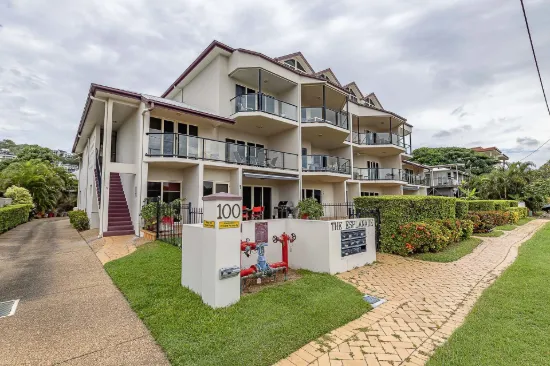 3/100 The Esplanade, Belgian Gardens, Qld 4810