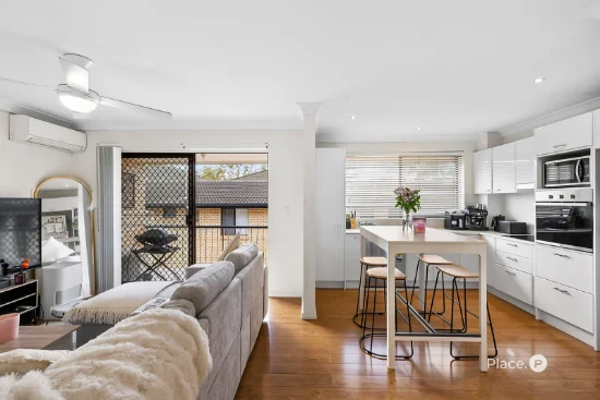 3/110 Pembroke Road, Coorparoo, Qld 4151