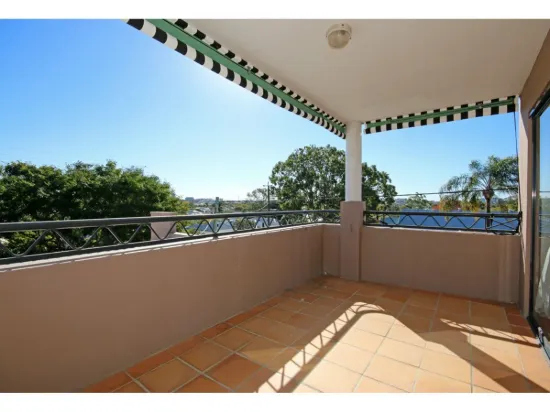 3/147 Hawthorne Road, Hawthorne, Qld 4171