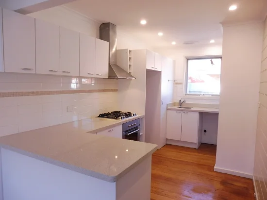 3/150 Como Parade West, Parkdale, Vic 3195 - For Rent