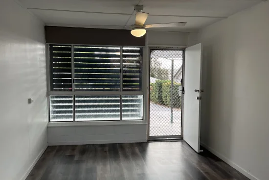 3/172 Jellicoe Street, Newtown, Qld 4350-Image
