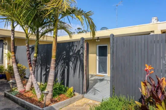 3/2-4 Radley Street, Mornington, Vic 3931