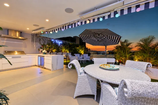 3/2 Havana Way, Paradise Point, Qld 4216