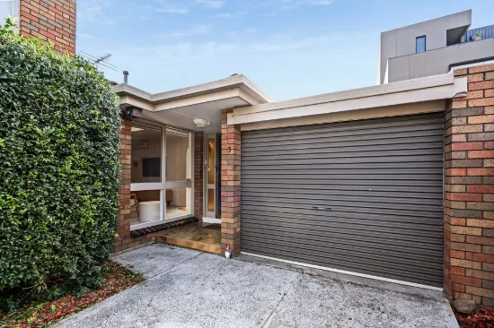 3/24 Queen Street, Essendon, Vic 3040